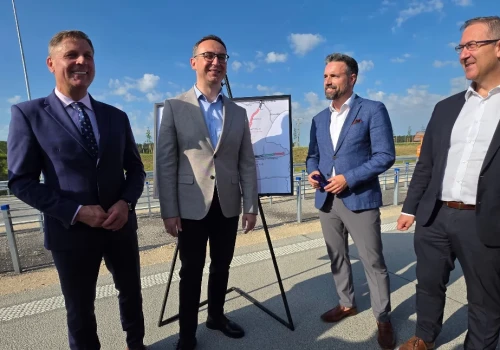 Cała A2 z Siedlec do Białej Podlaskiej już otwarta. Kierowcy pojadą szybciej do Warszawy (zdjęcia+filmy)