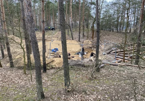 Minister kultury przekazała „trudną wiadomość”. Chodzi o poszukiwania ofiar UPA