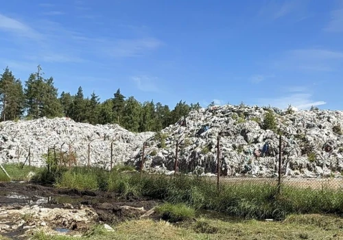 Tykająca bomba ekologiczna w Kamieńcu. Mieszkańcy chcą usunięcia składowiska