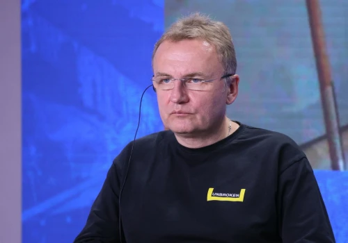 Fala komentarzy w sprawie mera Lwowa. 