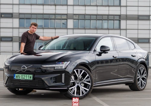 Volvo ES90 trzeba wziąć na długą trasę, by go docenić. To elektryk, który nie jest do miasta
