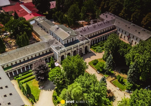 Polska Toskania? Uzdrowisko, które przyciąga nie tylko seniorów