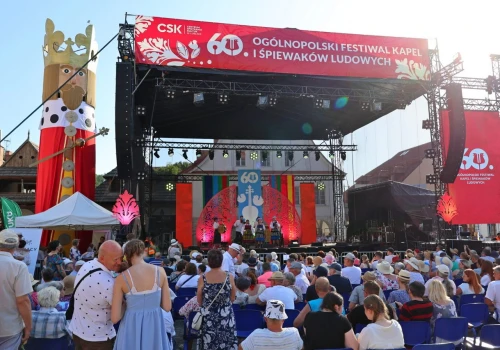 60. Ogólnopolski Festiwal Kapel i Śpiewaków Ludowych w Kazimierzu Dolnym. Dziś wielki finał jubileuszowej edycji