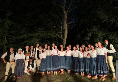 Bystrzyca i kapela Bezmiana laureatami festiwalu w Strażnicy. Łowiynziok zabrzmiał na jednej z największych scen folklorystycznych