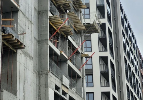 Deweloperzy dostali więcej pozwoleń. Dlaczego wciąż nie budują?