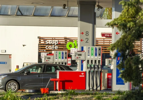 Rząd nie przedłużył osłony. O tyle wzrosną ceny paliw na stacjach
