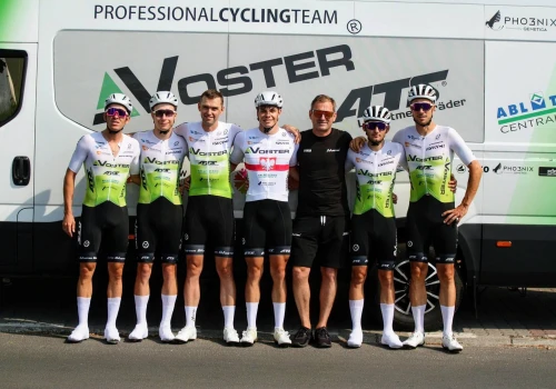 Kacper Maciejuk i Voster Team zaprezentowali koszulkę Mistrza Polski