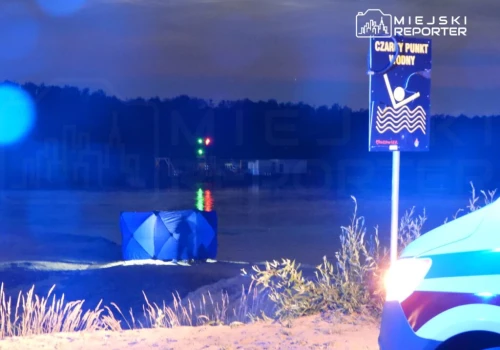 Zwłoki mężczyzny wyłowione z Wisły na plaży nudystów w Wawrze. “Utonął w miejscu oznaczonym jako czarny punkt wodny”
