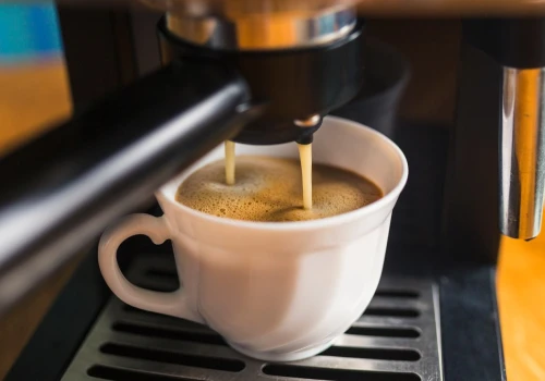 Ludzie narzekają na ceny kawy. Tak wypadamy w Europie. Espresso nie dziwi, ale wystarczy dolać mleka