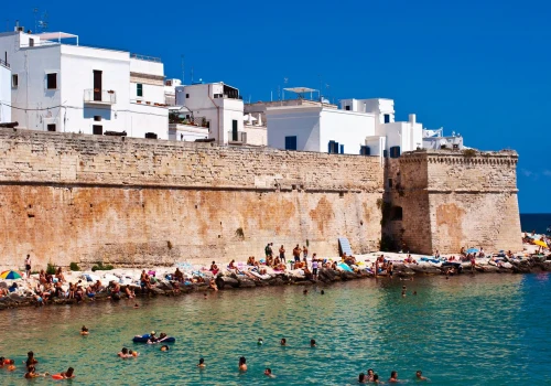 Mają własne Santorini, ale bez tłumów. 