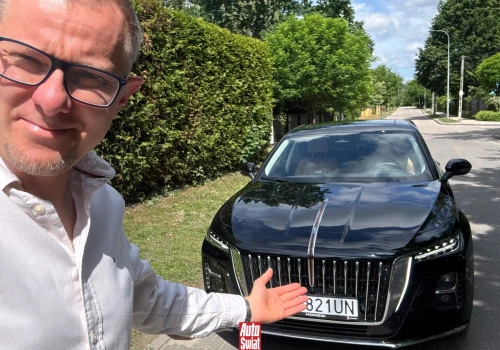 Jeździłem Hongqi H5, chińskim sedanem, który obiecuje komfort i luksus. A jak jest naprawdę?
