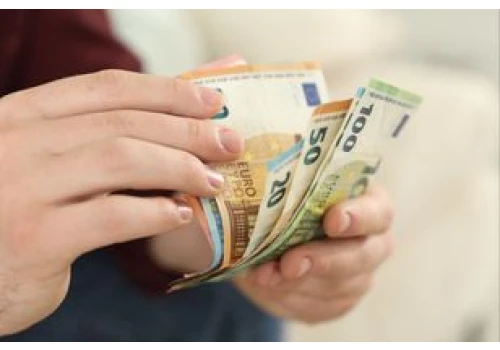 Szukają Polaków do pracy. Płacą w przeliczeniu 11 tys. zł