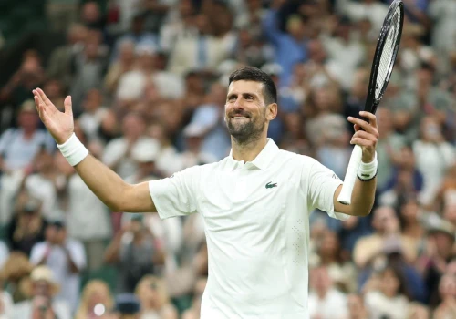 Zwycięstwa gwiazdorów pod dachem. Novak Djoković wygrał hit