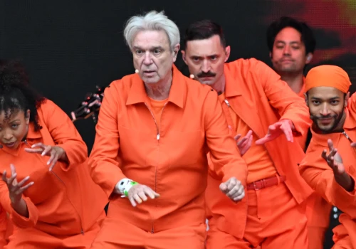 Gdy rządzi pop, a nagle wchodzi David Byrne. Open'er Festival 2026 — dzień I