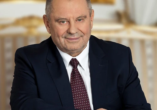 Po co uczelniom kapitał żelazny?