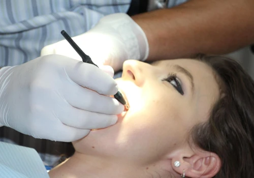 Gdzie po nagłą pomoc dentystyczną na NFZ? Kraków został bez takiego gabinetu
