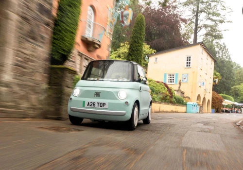 Nowy Fiat Topolino debiutuje na kolejnym rynku i niestety nie jest to Polska