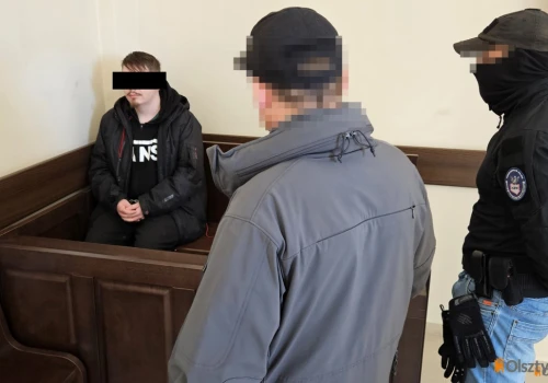 Olsztyn. Czterech młodych mężczyzn stanie przed sądem. Wśród zarzutów terroryzm i nazizm