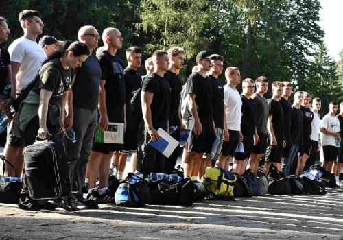 Blisko 150 ochotników rozpoczęło wakacyjne szkolenie w ciechanowskiej brygadzie