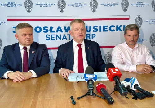 Sieć szybkich kolei nie dla Ostrowca? Senatorowie wydali oświadczenie
