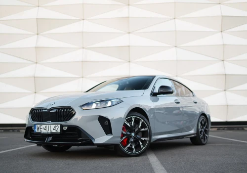 Jeździłem najtańszą wersją BMW Serii 2. Jak oni to zrobili?