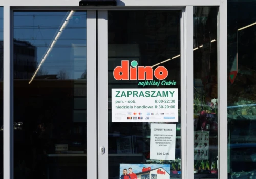 Dino zamyka jeden z najstarszych sklepów po 17 latach. Trwa wielka wyprzedaż