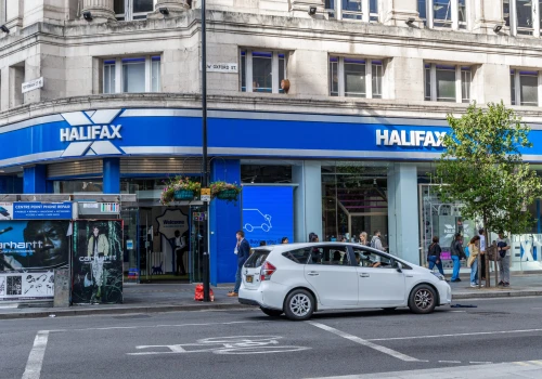 Koniec marki Halifax w UK. Co stanie się z kontami, kartami i kredytami klientów?