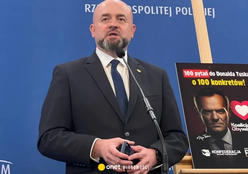 Poseł napisał 100 listów do Donalda Tuska. 