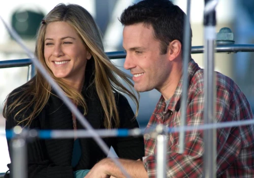 Kultowa komedia romantyczna z Aniston, Johansson i Affleckiem wkrótce zniknie z Netflixa. Można ją oglądać na okrągło