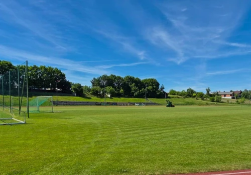 Murawa stadionu w Zagórowie po renowacji