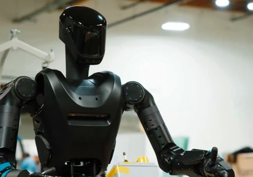 To nie science fiction. Ukraina chce wykorzystywać na froncie humanoidy