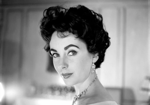 Elizabeth Taylor – aktorka, celebrytka, aktywistka. Sprawdź, ile wiesz o jednej z najbardziej fascynujących gwiazd Hollywood