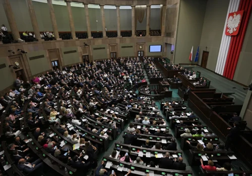 Zakaz smartfonów w podstawówkach. Sejm zdecydował