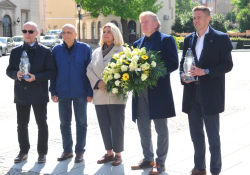 Krzysztof Lewandowski składa wniosek do wojewody o unieważnienie uchwał, w tym dotyczącej jego odwołania