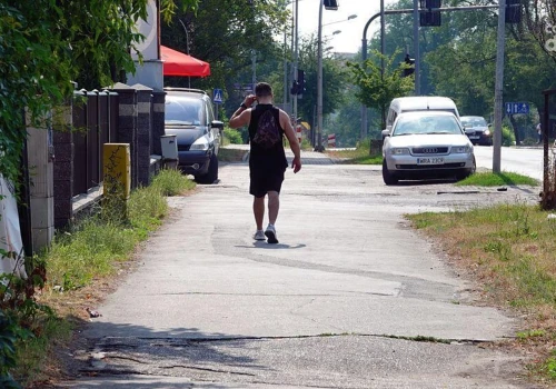 Wzdłuż ul. Struga powstanie nowy chodnik i droga dla rowerów