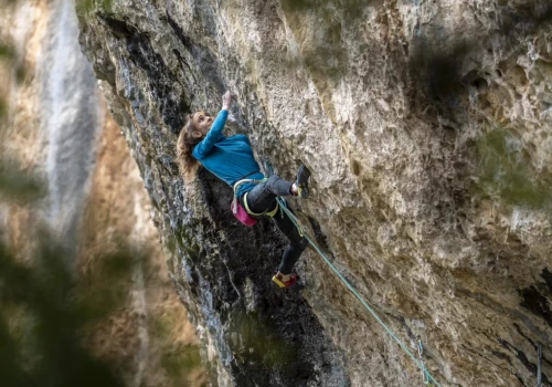 Laura Rogora przechodzi onsajtem „Cosi fan tutte” 8c+