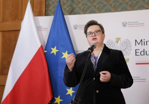 MEN o nowych zasadach prac domowych. Nauczycielom nie przybędzie obowiązków