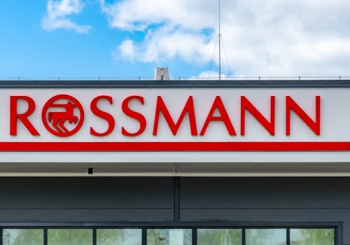 Rossmann zwiększa obroty i zyski w Polsce.