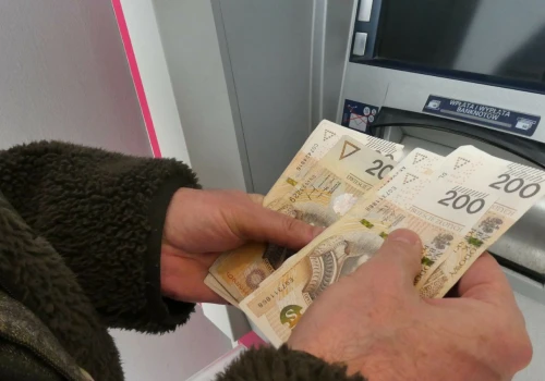 Tyle trzeba zarabiać, by wpaść w drugi próg podatkowy. Wielu Polaków czeka przykra niespodzianka