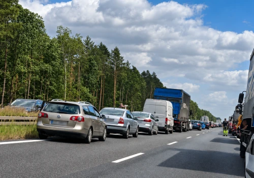 Karambol na S10 pod Szczecinem. Korki tworzą się już od Szosy Stargardzkiej