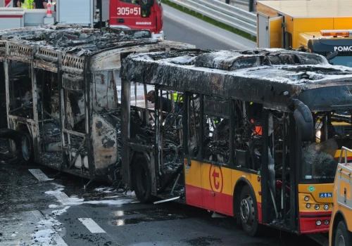 37 autobusów jednej marki wycofanych z ruchu po pożarze w Warszawie
