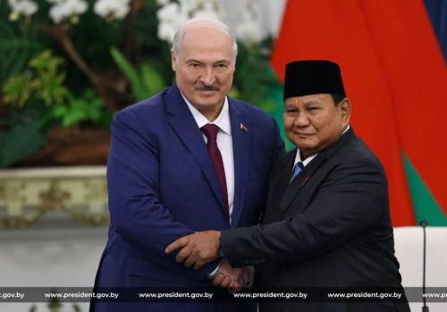 Miliardy, których nie ma. Co naprawdę kryje się za wizytą Łukaszenki w Indonezji