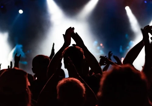 W garderobie na gwiazdy Dni Złotoryi ma czekać szampan, whisky, wódka i... zdrapki Lotto