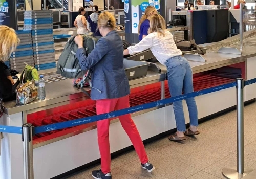 Nowe skanery 3D na gdańskim lotnisku. Przewieziesz nawet 2 litry płynów bez wyjmowania ich z torby
