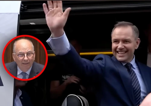 Wyszedł na mównicę i zakpił z „otrucia” Nawrockiego. W Pałacu się wściekną! „To było przedawkowanie”