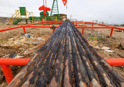 Produkcja ropy OPEC wyraźnie wzrosła po odblokowaniu Cieśniny Ormuz. Rynek czeka na decyzję aliansu