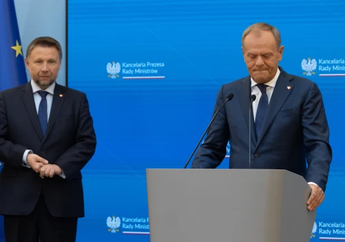 Który mija się z prawdą? Tusk vs. Kierwiński ws. 