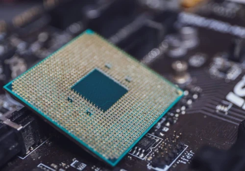 Procesor pod Linuksa – jak dobrać CPU do wydajnego i stabilnego komputera?