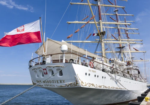 W sobotę „Dar Młodzieży” popłynie w paradzie na rzece Hudson