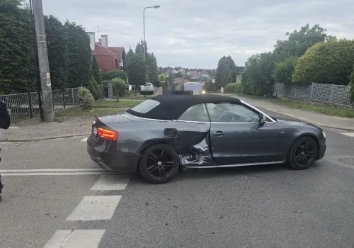 Kolizja w Chojnicach. 21-latka zderzyła się ze Skodą na skrzyżowaniu równorzędnym
